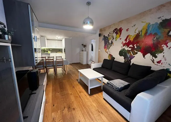 Porec, Tolle 3 Zi-whg, Sehr Zentral, Zustand! Mit Internet Und W-lan! * Пореч