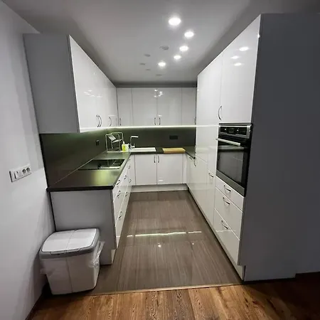 Apartman Porec, Tolle 3 Zi-whg, Sehr Zentral, Zustand! Mit Internet Und W-lan!
